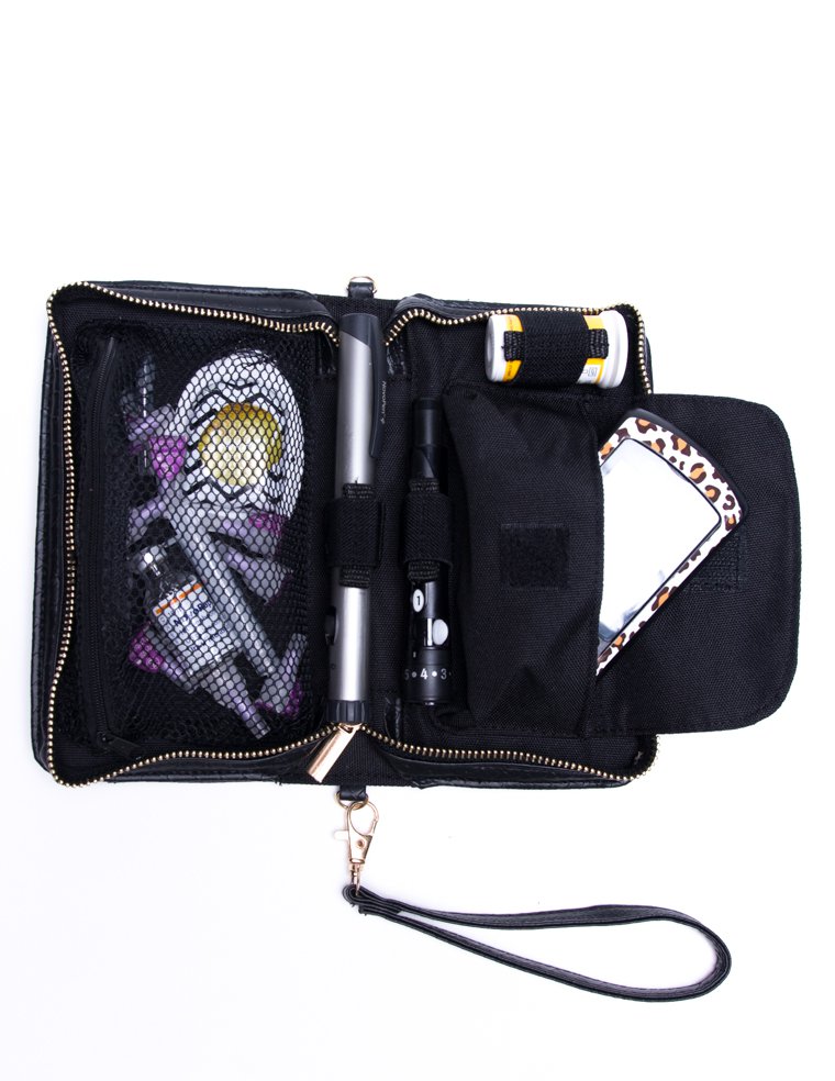 CombiClutch-760x984-SnakeBlack-Inside